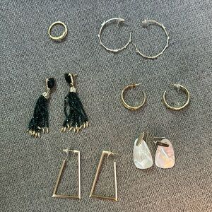 Kendra Scott Gold Earring lot (5 earrings 1 ring)